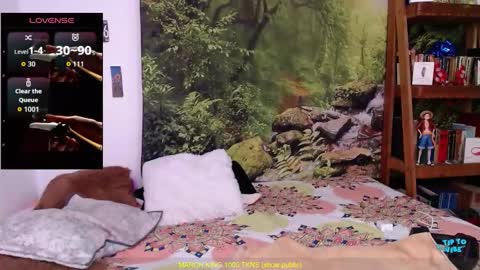 Snapshot of valerie_smile chatting on March 8, 5:55 am Valerie online show from March 8, 5:55 am