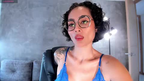  call me Val  online show from February 19, 3:19 pm