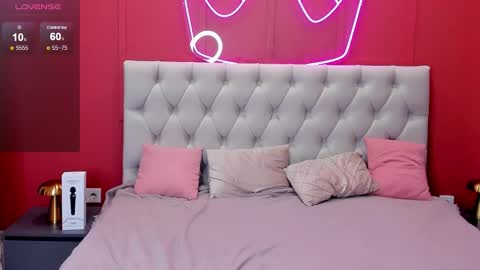 Hot  Valerie online show from November 22, 1:48 am