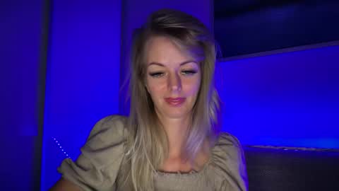 Valerie  online show from January 6, 10:34 pm