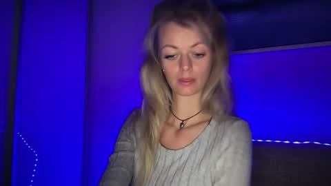 Snapshot of valerieluvsugar chatting on February 17, 2:46 pm Valerie online show from February 17, 2:46 pm