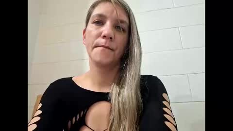 ValerieRayne online show from March 21, 5:23 am