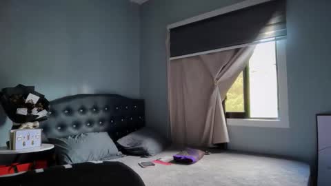 Valerie online show from March 21, 8:41 am