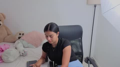 Juli C online show from September 25, 11:52 pm