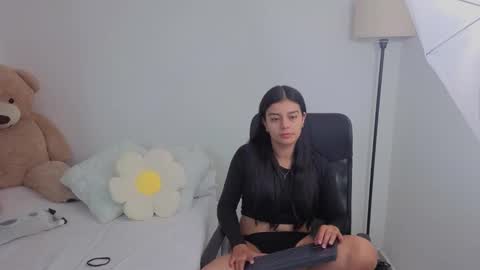 Juli C online show from November 9, 12:31 am