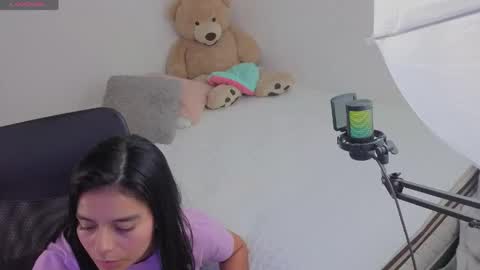 Snapshot of valerihouse_ chatting on May 28, 1:36 am valerihouse_ online show from May 28, 1:36 am