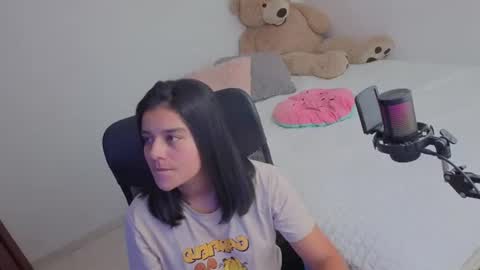 Snapshot of valerihouse_ chatting on June 12, 1:26 am valerihouse_ online show from June 12, 1:26 am