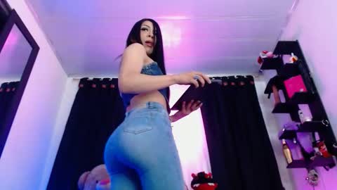 Snapshot of valerii__fox_69 chatting on May 14, 3:35 am valerii online show from May 14, 3:35 am