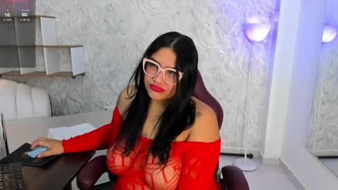 Snapshot of valeriia_moon chatting on June 2, 3:52 am Valeria GomezGMT-5 2200-0600 online show from June 2, 3:52 am