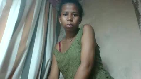 valerinezah online show from February 7, 7:01 am