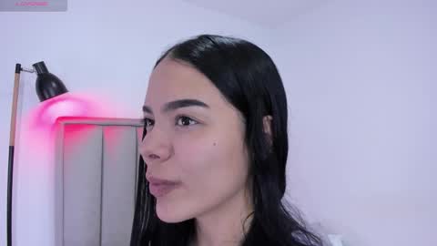 Cris  online show from December 23, 3:15 am