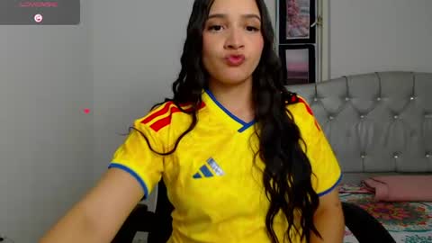 valeria online show from June 18, 4:35 am