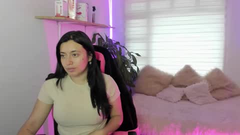 Snapshot of valery_bonnet1 chatting on October 3, 1:19 pm valery_bonnet1 online show from October 3, 1:19 pm