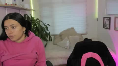 Snapshot of valery_bonnet1 chatting on October 8, 11:41 am valery_bonnet1 online show from October 8, 11:41 am