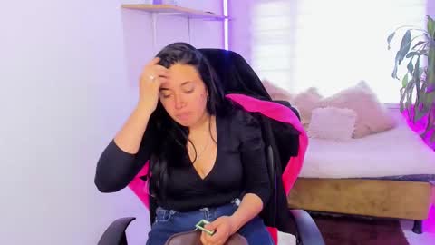 Snapshot of valery_bonnet1 chatting on October 27, 7:07 pm valery_bonnet1 online show from October 27, 7:07 pm