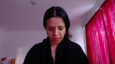Snapshot of valery_meer_ chatting on August 3, 11:37 am Valeria online show from August 3, 11:37 am