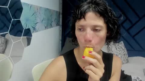 Snapshot of valery_more__ chatting on October 4, 12:03 pm VALERY MORE online show from October 4, 12:03 pm