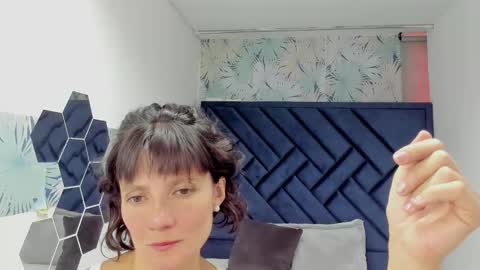Snapshot of valery_more__ chatting on November 15, 1:51 pm VALERY MORE online show from November 15, 1:51 pm