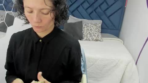 Snapshot of valery_more__ chatting on November 25, 12:27 pm VALERY MORE online show from November 25, 12:27 pm