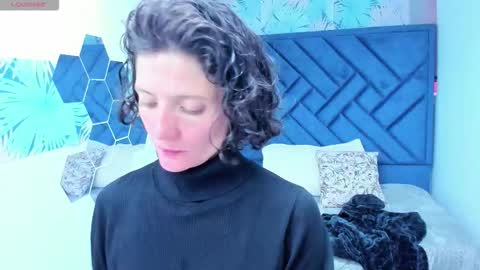 Snapshot of valery_more__ chatting on December 15, 12:20 pm VALERY MORE online show from December 15, 12:20 pm