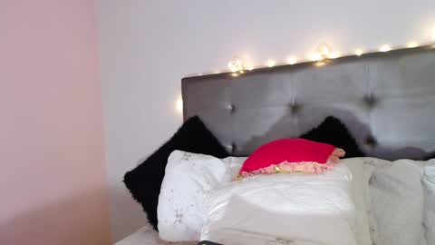  Ana Paula  online show from January 11, 8:11 am