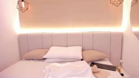 Snapshot of valery_santorini chatting on February 15, 12:03 pm VALERY online show from February 15, 12:03 pm