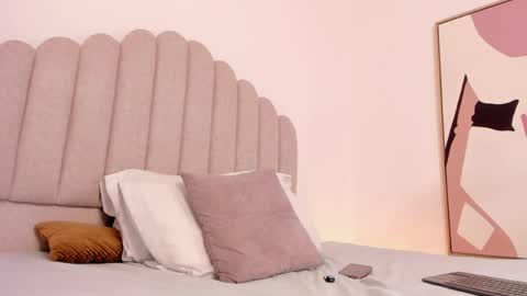 Snapshot of valery_santorini chatting on April 23, 12:29 pm VALERY online show from April 23, 12:29 pm