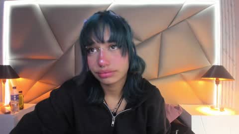 Snapshot of valery_smith15 chatting on January 17, 9:39 am valery_smith15 online show from January 17, 9:39 am