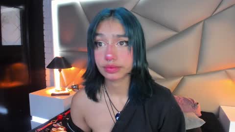 Snapshot of valery_smith15 chatting on January 18, 6:24 am valery_smith15 online show from January 18, 6:24 am