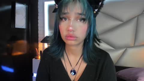 Snapshot of valery_smith15 chatting on February 20, 3:34 am valery_smith15 online show from February 20, 3:34 am