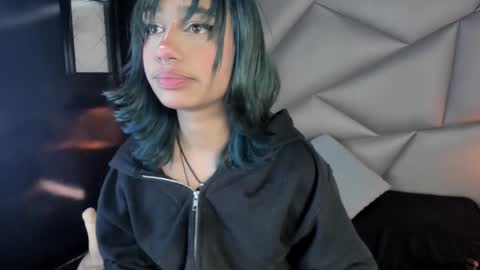 Snapshot of valery_smith15 chatting on February 24, 9:21 am valery_smith15 online show from February 24, 9:21 am