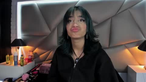 Snapshot of valery_smith15 chatting on February 25, 3:09 am valery_smith15 online show from February 25, 3:09 am