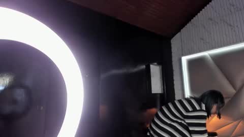 Snapshot of valery_smith15 chatting on March 4, 3:11 am valery_smith15 online show from March 4, 3:11 am