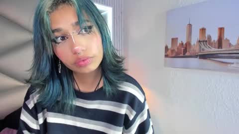 Snapshot of valery_smith15 chatting on March 7, 6:24 am valery_smith15 online show from March 7, 6:24 am