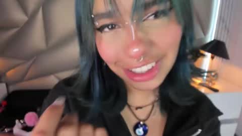 Snapshot of valery_smith15 chatting on March 9, 9:24 am valery_smith15 online show from March 9, 9:24 am