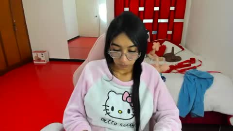 Snapshot of valery_taylor_1 chatting on June 19, 1:54 am valery online show from June 19, 1:54 am
