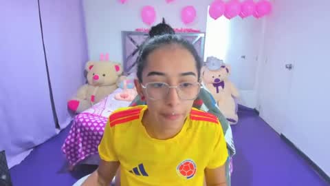 Snapshot of valery_taylor_1 chatting on June 24, 2:32 am valery online show from June 24, 2:32 am