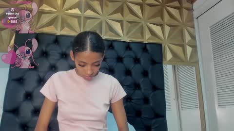Snapshot of valery_villa_ chatting on December 30, 7:42 pm Valery online show from December 30, 7:42 pm