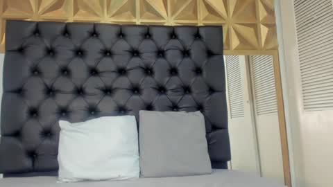 Snapshot of valery_villa_ chatting on January 7, 11:03 pm Valery online show from January 7, 11:03 pm