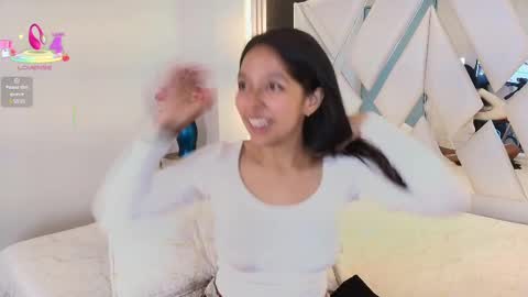 Snapshot of valery_wang chatting on March 4, 5:56 pm Val online show from March 4, 5:56 pm