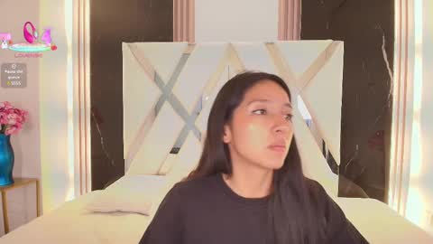 Snapshot of valery_wang chatting on March 5, 11:38 am Val online show from March 5, 11:38 am