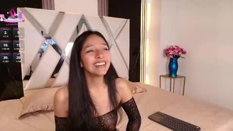 Snapshot of valery_wang chatting on March 10, 11:42 am Val online show from March 10, 11:42 am