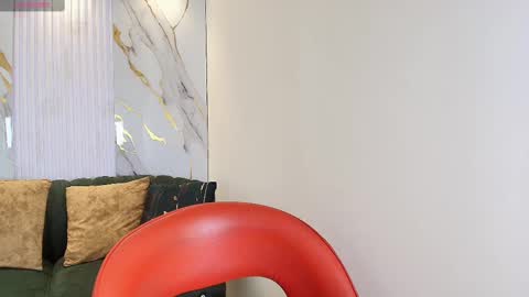 Snapshot of valery_wang chatting on March 11, 5:57 pm Val online show from March 11, 5:57 pm