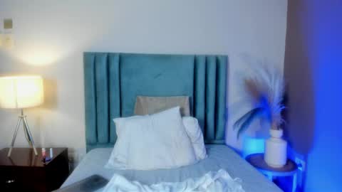 valeryblackk online show from May 13, 6:22 am