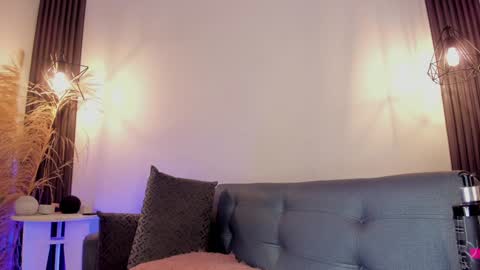 call me Maria online show from December 4, 5:38 am