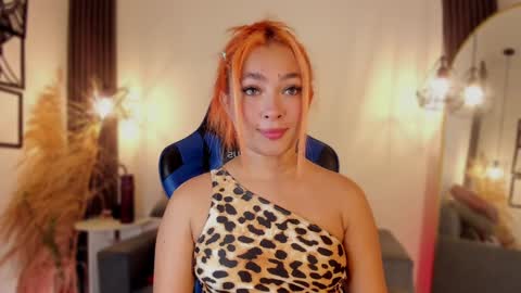 call me Maria online show from December 7, 9:55 pm