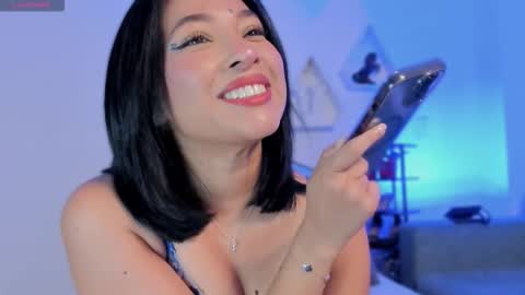 call me Maria online show from December 22, 3:25 am