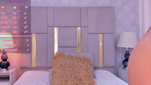 Snapshot of valerydiamond_ chatting on January 16, 3:02 pm Valery online show from January 16, 3:02 pm