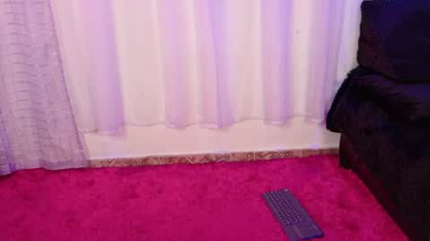 Snapshot of valerysnow_ chatting on July 5, 11:23 pm Valery online show from July 5, 11:23 pm