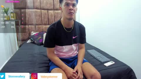 Snapshot of valerystonne_ chatting on December 25, 4:00 pm Valery Stonne online show from December 25, 4:00 pm